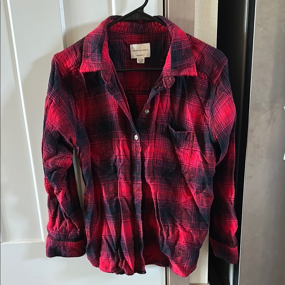 American eagle plaid shirt